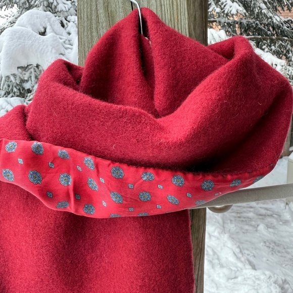 Vintage Eaton Wool & Silk Scarf – 🇨🇦 Made in Canada 🇨🇦 - Picture 3 of 8